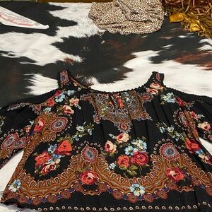 Bila Black Floral Off-Shoulder Blouse